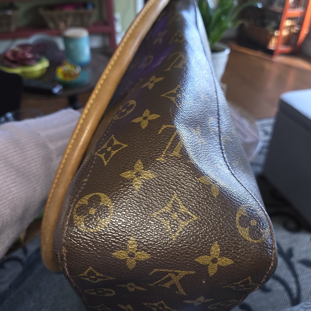 Authentic Louis Vuitton Monogram Looping Shoulder Bag - Picture 8 of 13
